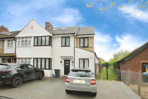 5 bedroom end of terrace house for sale, Wood End Lane, Northolt