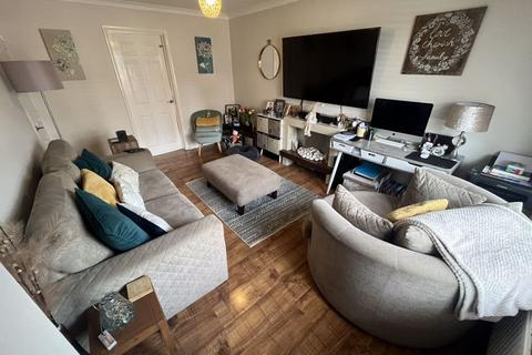 6 Wendover Close, Hayes, UB4 9RQ