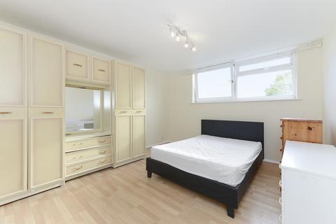 2 bedroom flat to rent, Langham Gardens, W13