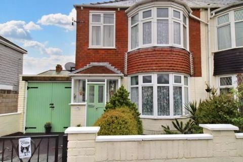 3 bedroom semi-detached house for sale, Hull Road, Withernsea, HU19