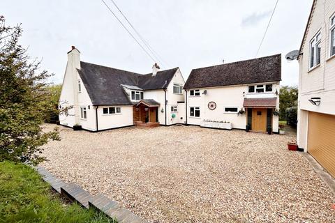 8 bedroom property with land for sale, Fladbury Hill, Fladbury