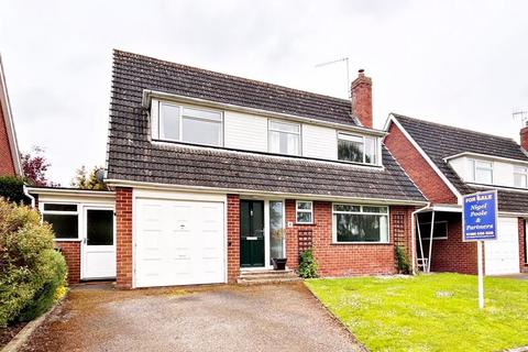 4 Avon Green, Wyre Piddle, Pershore, WR10 2JE