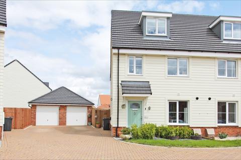3 bedroom end of terrace house for sale, Brocade Road, Andover, SP11