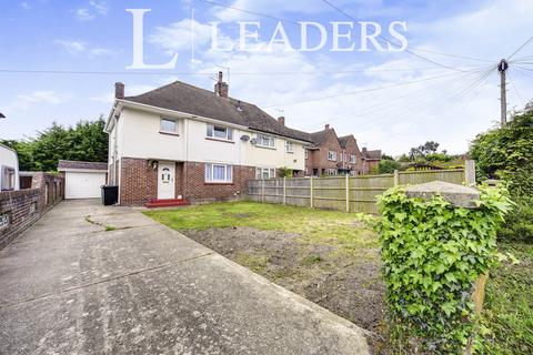 3 bedroom semi-detached house to rent, Medway Avenue