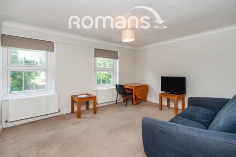1 bedroom maisonette to rent, Shortheath Road, Farnham