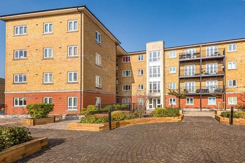 2 bedroom apartment to rent, Tadros Court, High Wycombe HP13