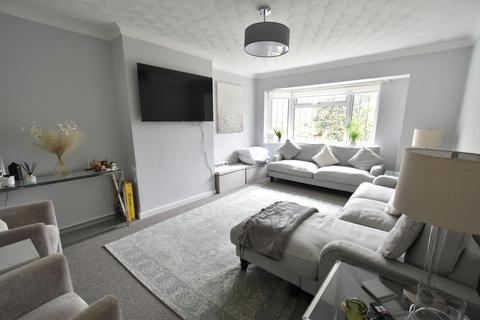 3 bedroom terraced house to rent, Millcroft, Brighton