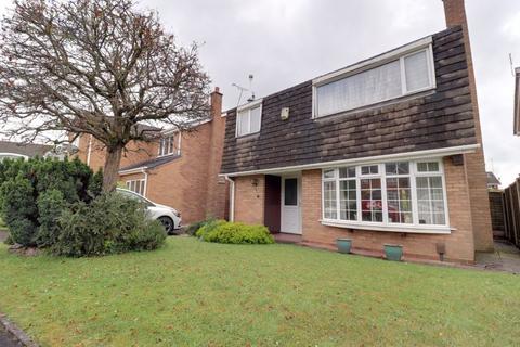 3 bedroom detached house for sale, Silverthorn Way, Stafford ST17