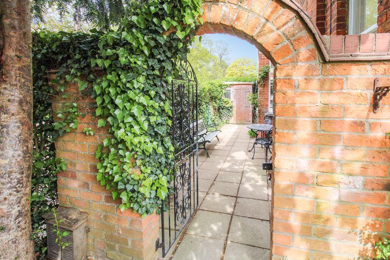 Court Yard Garden