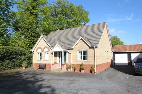 3 bedroom detached bungalow for sale, Grove Road, Tiptree