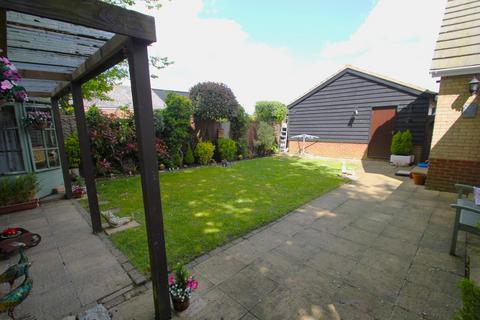 3 bedroom detached bungalow for sale, Grove Road, Tiptree