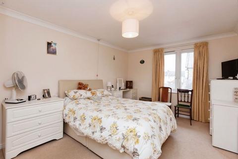1 bedroom flat for sale, Windsor Way, Aldershot GU11