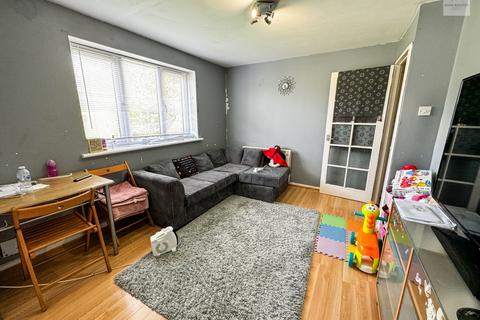 60 Waddington Close, Enfield, EN1 1NB