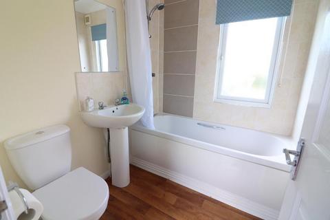 1 bedroom park home to rent, Nursery Road, Luton LU3