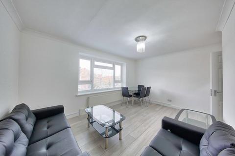 3 bedroom flat for sale, Morris Gardens, Southfields, SW18 5HL