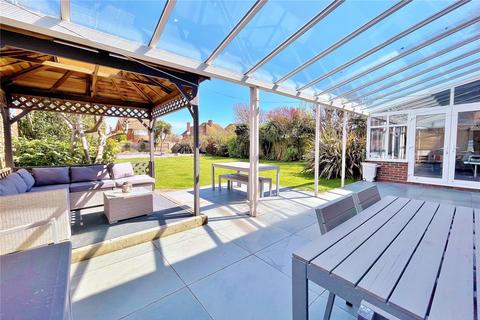 5 bedroom detached house for sale, Petworth Avenue, Goring-by-Sea, Worthing, West Sussex, BN12