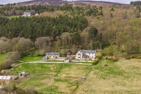 6 bedroom detached house for sale, 2 Broallan, Beauly, Highland, IV4
