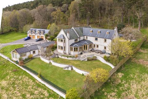 6 bedroom detached house for sale, 2 Broallan, Beauly, Highland, IV4