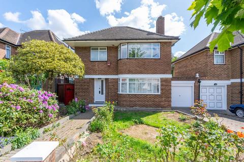 4 bedroom detached house to rent, Corringway, Hanger Hill, London, W5