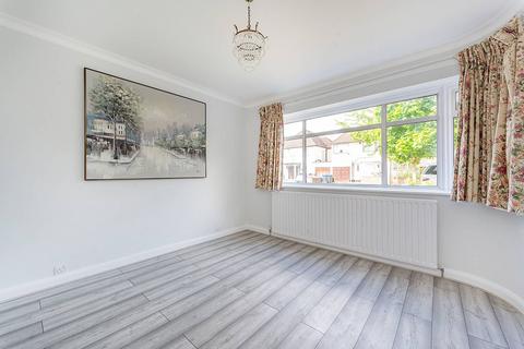 4 bedroom detached house to rent, Corringway, Hanger Hill, London, W5