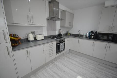2 bedroom apartment to rent, Green Lane, Purley, CR8