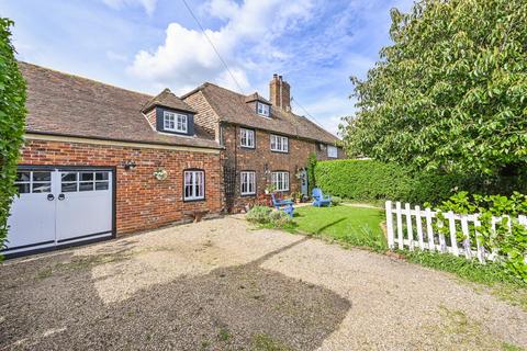 3 bedroom terraced house for sale, Ruckinge Road, Bilsington, Ashford, Kent, TN25