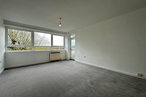 2 bedroom apartment to rent, Dental Street, Hythe, CT21