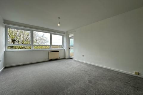 2 bedroom apartment to rent, Dental Street, Hythe, CT21