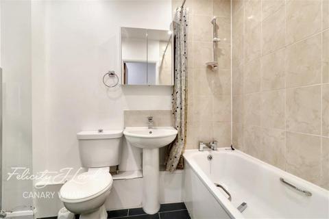 2 bedroom flat to rent, Katharine Court, E14