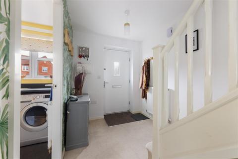 2 bedroom end of terrace house for sale, Ivens Close, Kineton, Warwick