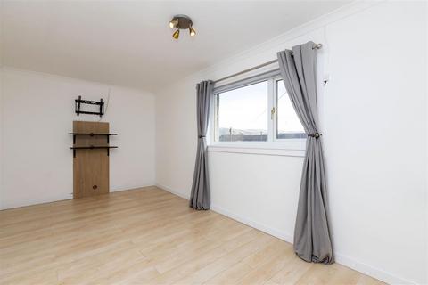 2 bedroom flat to rent, Afton View, Kirkintilloch