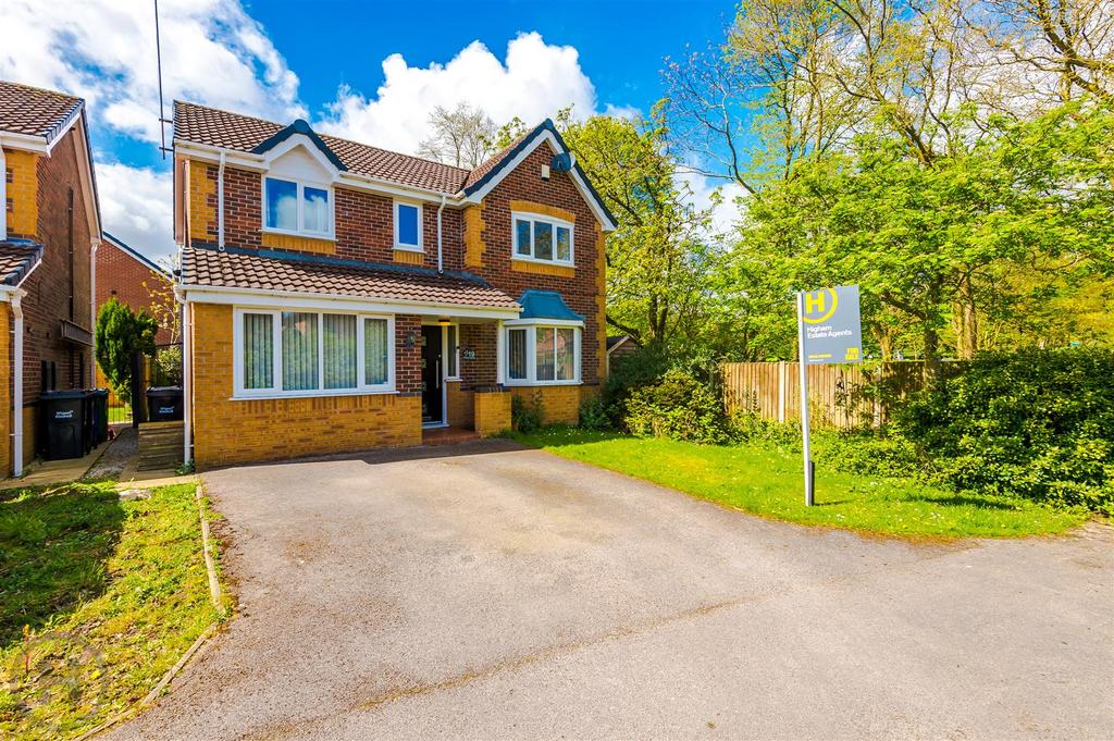 Petrel Close, Astley, Manchester 4 bed detached house for sale £375,000