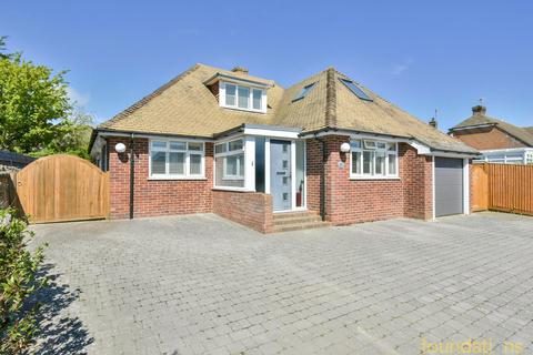 4 bedroom chalet for sale, Wrestwood Road, Bexhill-on-Sea, TN40