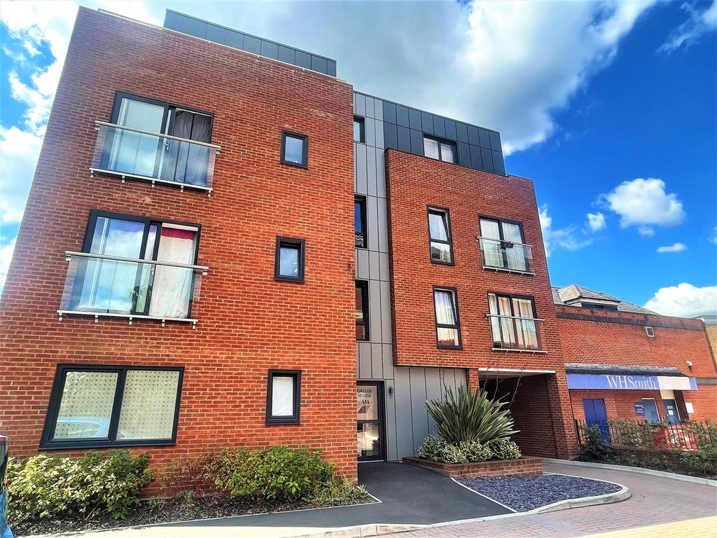 Gallus House, Camberley GU15 2 bed apartment to rent £1,350 pcm (£312 pw)