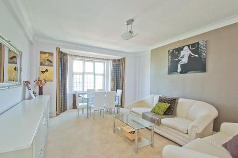 2 bedroom apartment to rent, Wellington Road, St John's Wood, NW8