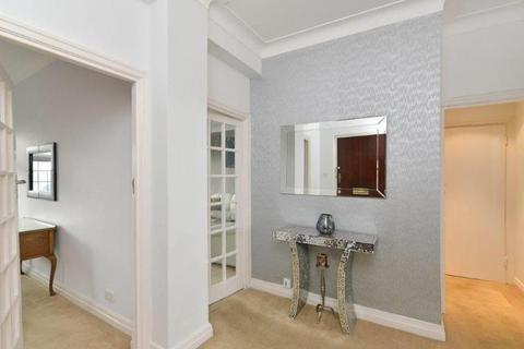 2 bedroom apartment to rent, Wellington Road, St John's Wood, NW8