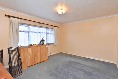 4 bedroom chalet for sale, Hullbridge Road, South Woodham Ferrers, Chelmsford