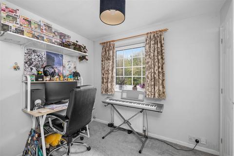 63 Compton Vale, Plymouth, PL3 5DX