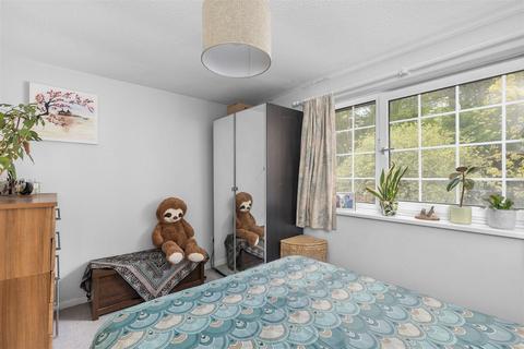 63 Compton Vale, Plymouth, PL3 5DX