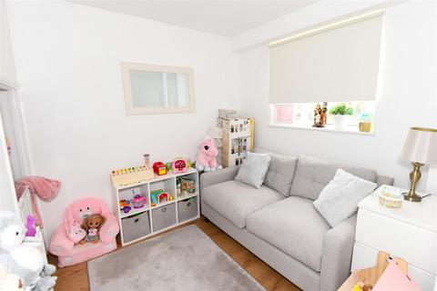 26 Cherry Gardens, Trowbridge, BA14 7AU