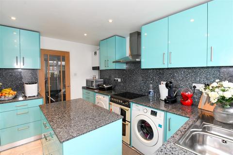 26 Cherry Gardens, Trowbridge, BA14 7AU