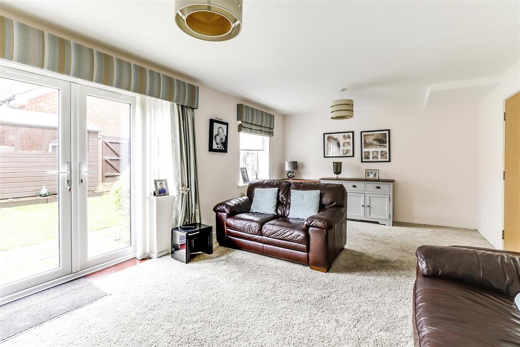 Large Sitting Room