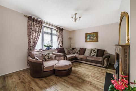 25 Englefield Crescent, Orpington, BR5 2HY