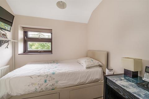 25 Englefield Crescent, Orpington, BR5 2HY