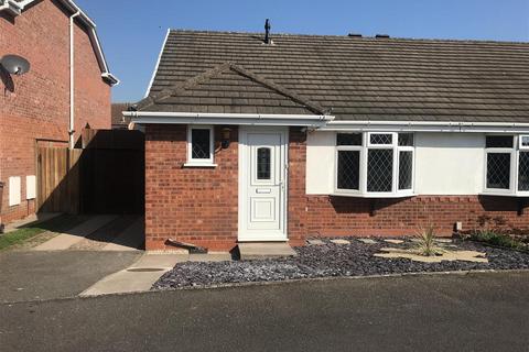 2 bedroom semi-detached bungalow to rent, Baskeyfield Close, Lichfield