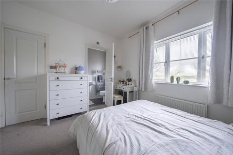 3 bedroom semi-detached house for sale, Queenswood Gate, Leeds