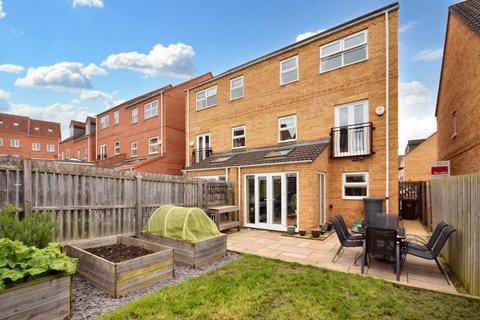 22 Springfield Rise, Lofthouse, Wakefield, WF3 3FP
