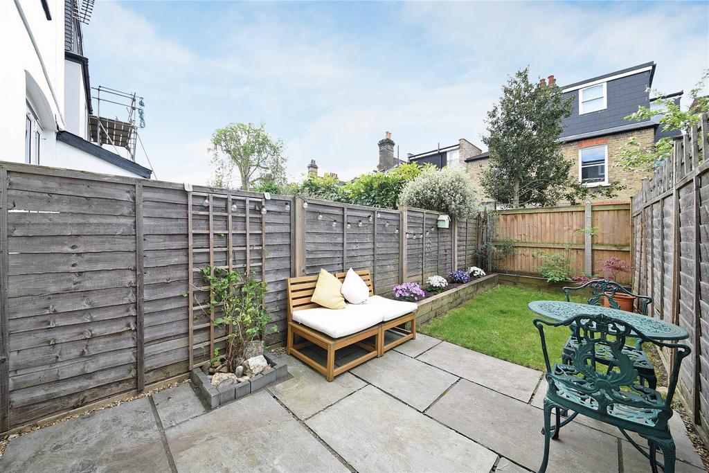 Clive Road, Colliers Wood SW19 1 bed flat for sale £450,000