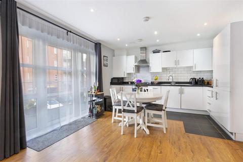 Flat 6, Carroll Court Seaton Road, Mitcham, CR4 3GL