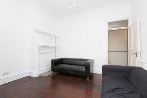 2 bedroom flat to rent, Manor Road, Stoke Newington, N16